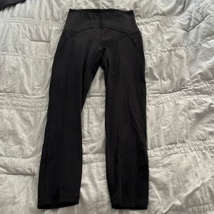 Lululemon Size 4 In Still 25” pants with Keyhole detail